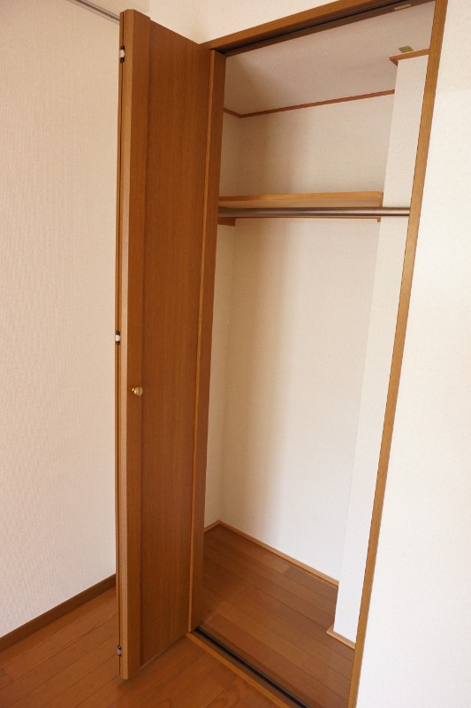 ローズガーデンＫ－１３２番館(K-132)3階 収納