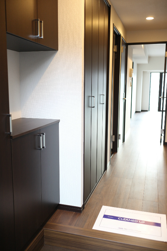 レジディア目白9階 玄関