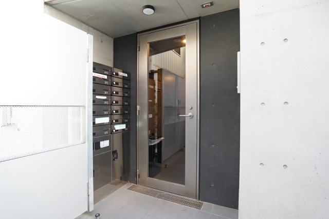 ハーモニーグラシア三軒茶屋 エントランス