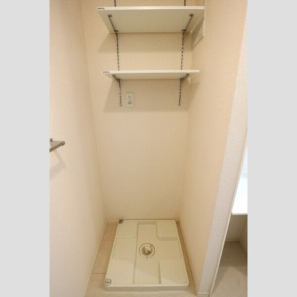 ラ・フルール　A202号室 室内洗濯機置場