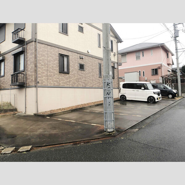 ラル　フェリス 敷地内駐車場