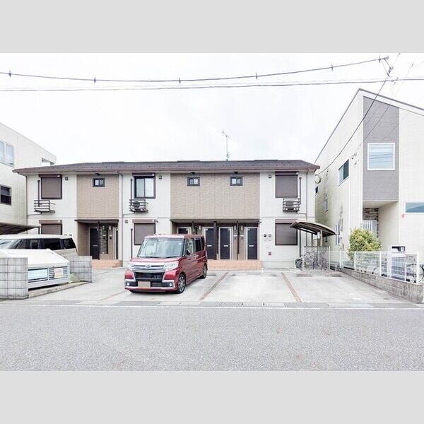 セントラル 駐車場
