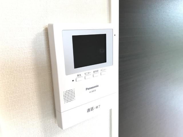サン・サルーテ203号室 カメラ付インターホン（イメージ）