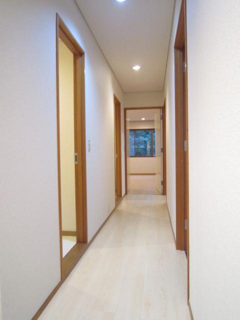 カーサ湘南 室内の廊下です。
