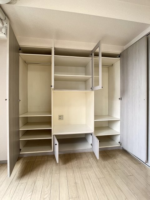 シーアイマンション池袋西8階 クローゼット・収納