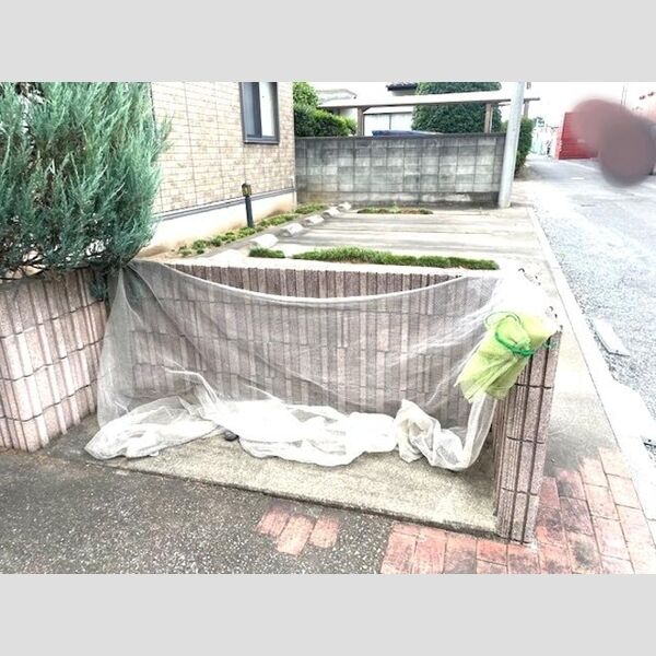 ボヌール201号室 ゴミ置き場