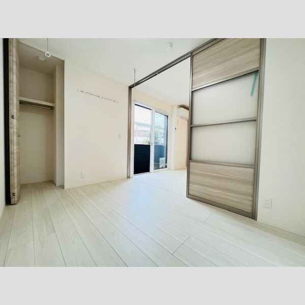 ファンウェーブ湘南藤沢105号室 洋室