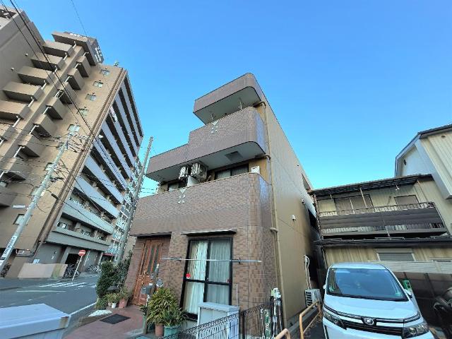 イーストエルズ 外観写真（昼）