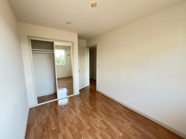 サニーガーデン 洋室