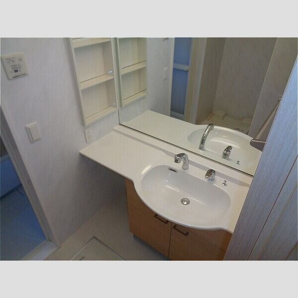ヴェルデ コリーナ　参番館 洗髪洗面化粧台