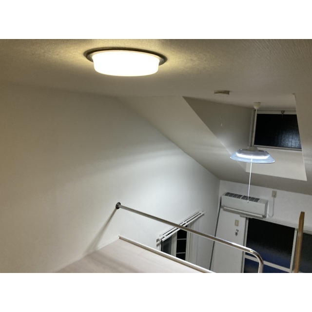 リコリスB 内観