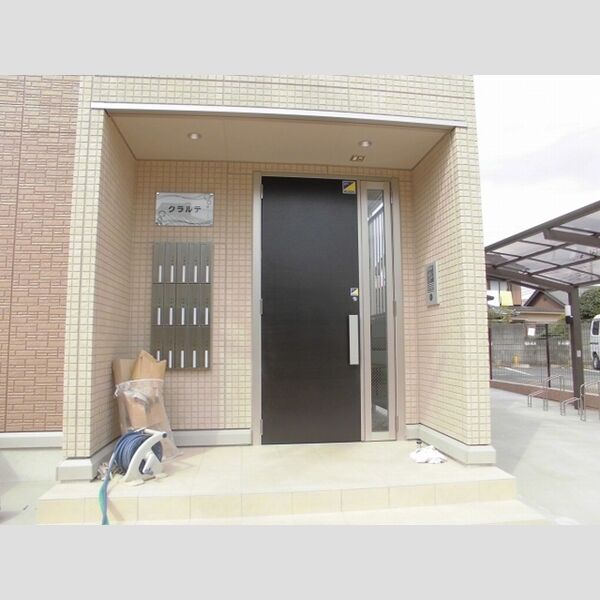 クラルテ エントランス