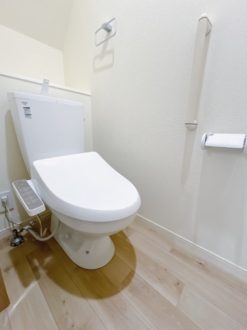 ル・ドージュ1階 トイレ