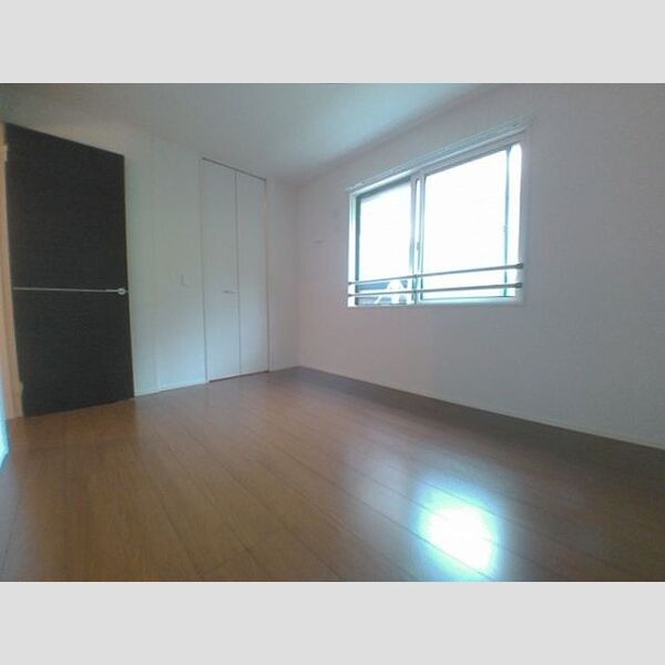 ベルセゾン202号室 洋室