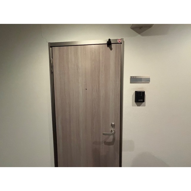 リブレス新河岸Ⅴ　旧新河岸元寮202号室 玄関