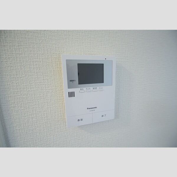 パインヒルズ204号室 TVインターホン