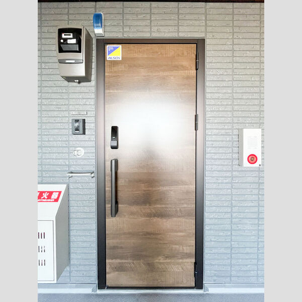 Dアヴァンス東柳田町302号室 玄関