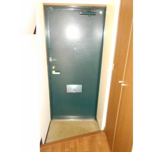 シャイニー船橋 玄関