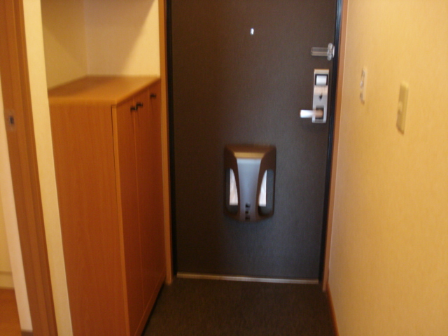 インマヌエル105号室 玄関