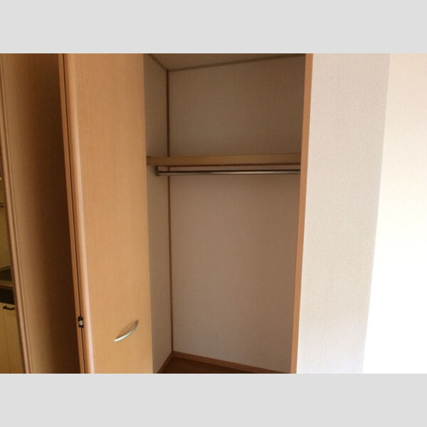 フローラハイム 収納