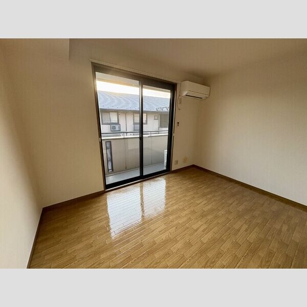 ハイローズ船橋　壱弐番館2308号室 南東側洋室