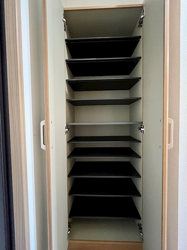 ＬＯＣ’Ｓ　ＹＯＫＯＤＡＩ2階 収納