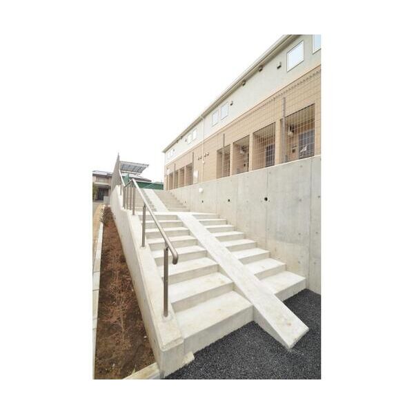 フォレストメゾン増尾台 エントランス