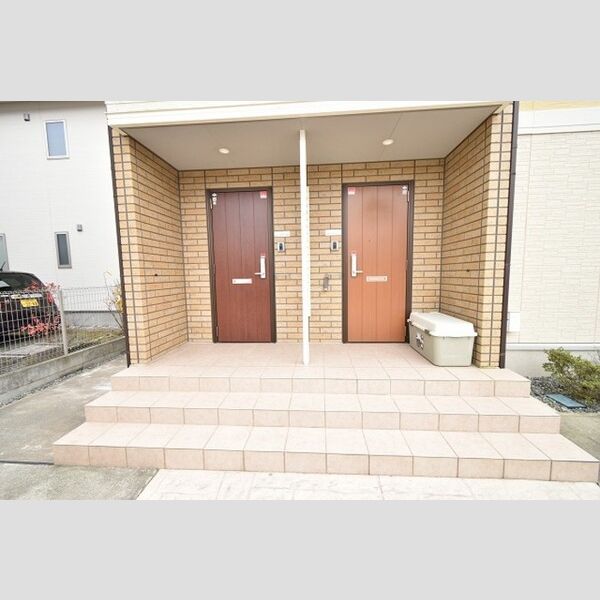 フォンティーヌ　Ⅱ棟 エントランス