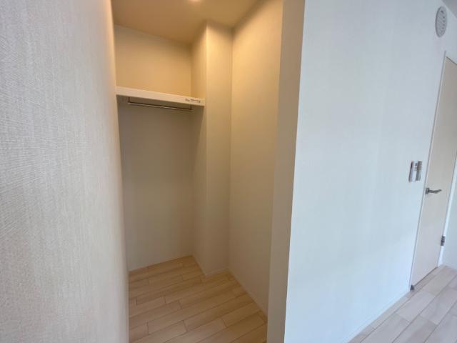 ルナ　クレセンテⅢ ウォークインクローゼット