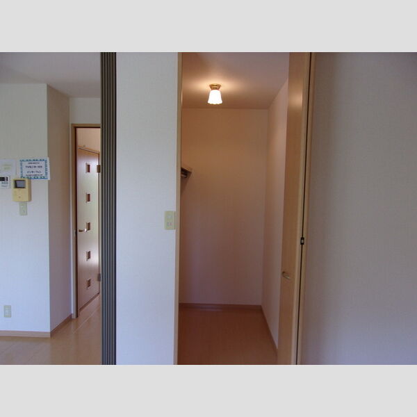 ローゼンハイム ウオークインクローゼット