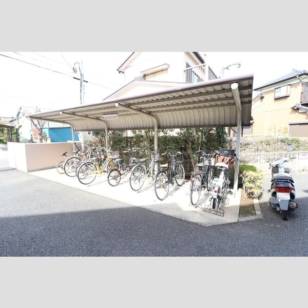 エーデルハイム峯岸 駐輪場