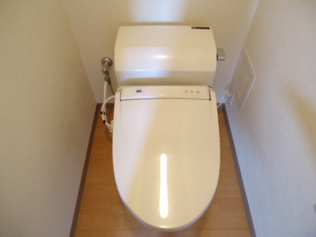 サールナート202号室 トイレ