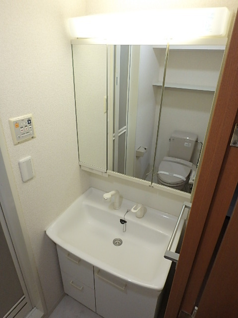 グランド・ガーラ西新宿West12階 同建物別部屋の参考画像