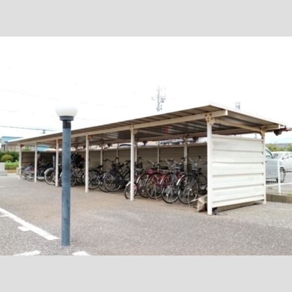 ローズ・ウッド105号室 駐輪場