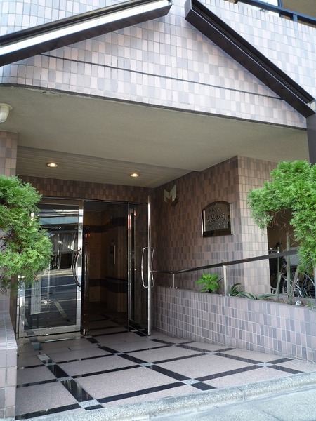 菱和パレス池袋本町202号室 エントランス