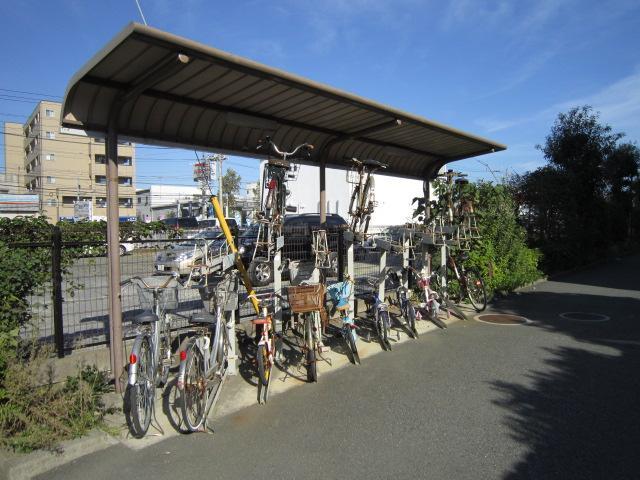 ブールヴァル鎌倉手広0401号室 駐輪場