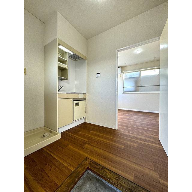 ユーハイツ201号室 玄関