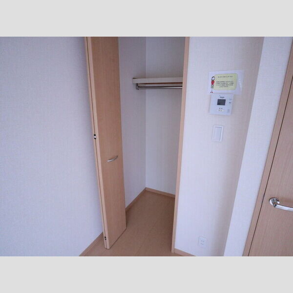 クレスト西戸部 収納