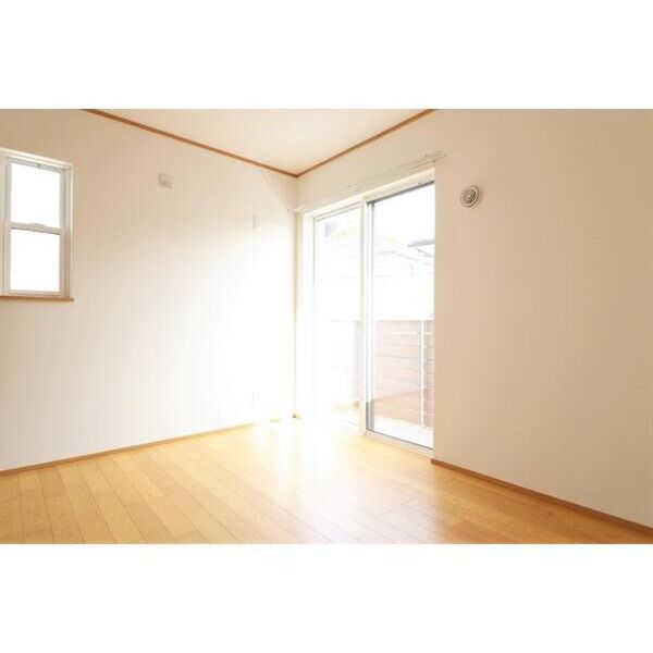 フォレストサンカン102号室 リビング