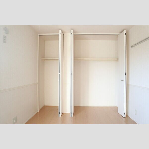 ラフレ仲道　D 物入