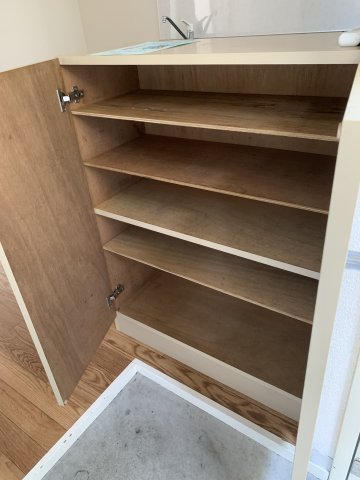 メゾン成瀬が丘102号室 玄関