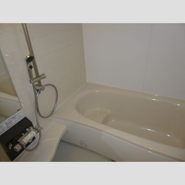 メゾン・ドゥ・ロジェ305号室 お風呂