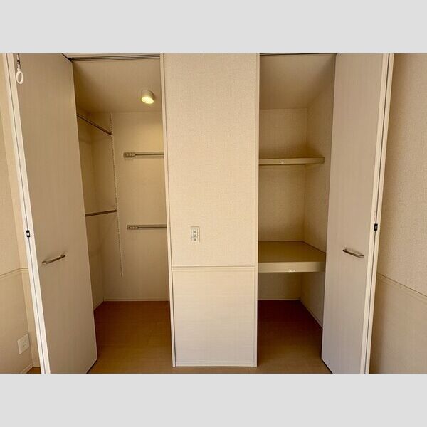 サンボナール ワンステップクローゼット・物入