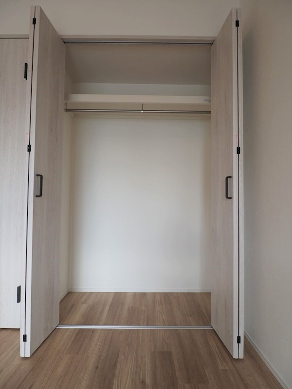 レジディア中目黒Ⅱ7階 収納