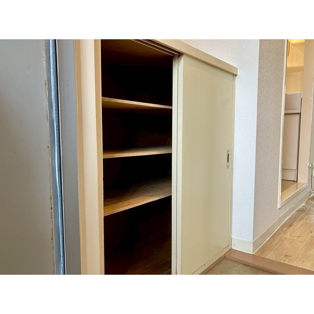 シーサイドテラス302号室 靴箱