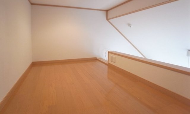 プレシャス東十条2階 ロフト