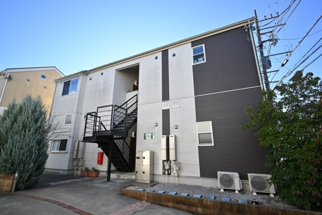 アザーレ・パッシオ栗谷B2階 外観