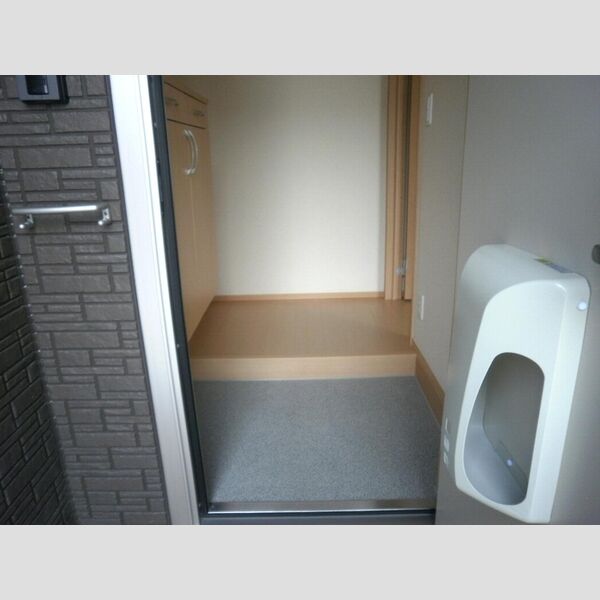 マロン シャトー　A 玄関ポストです