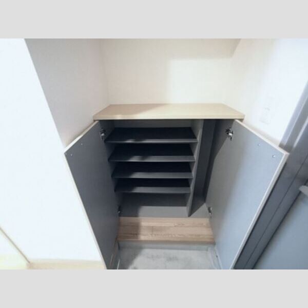 カステロ・デ・グロリア シューズボックス