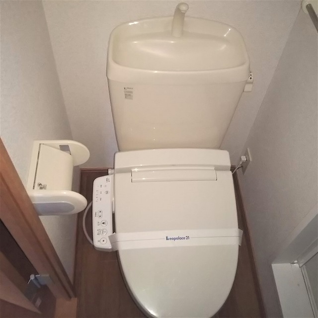 レオパレスＦＯＲＥＴ102号室 温水洗浄便座付き